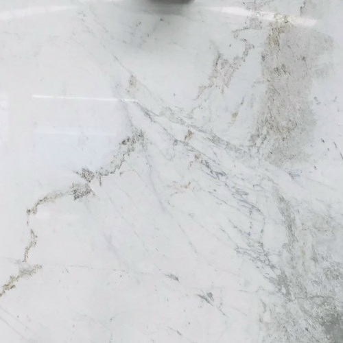 đá marble trắng ý vân đối xứng