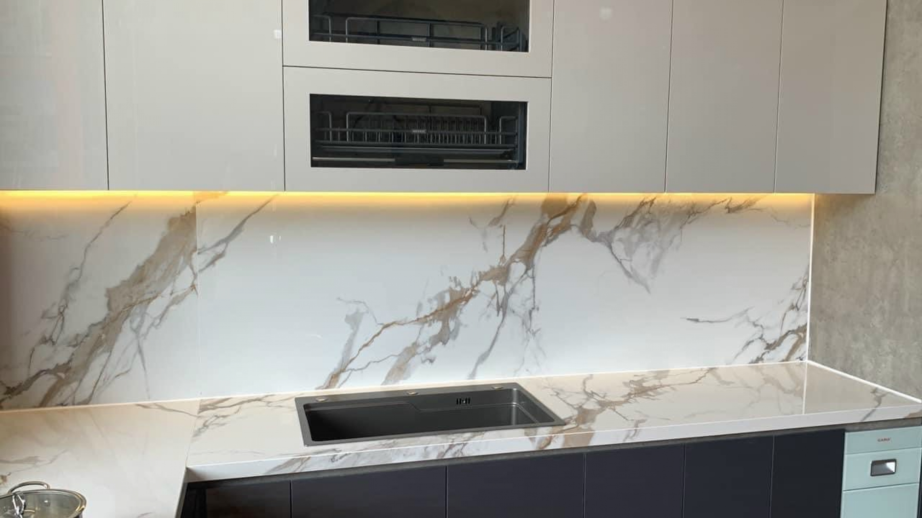 Bàn bếp giá rẻ hà nội