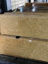 Đá  vàng bình định