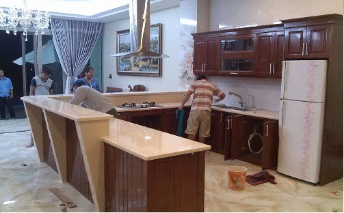 Đá ốp lát bếp gia rẻ