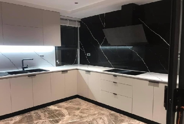 đá ốp mặt bàn bếp