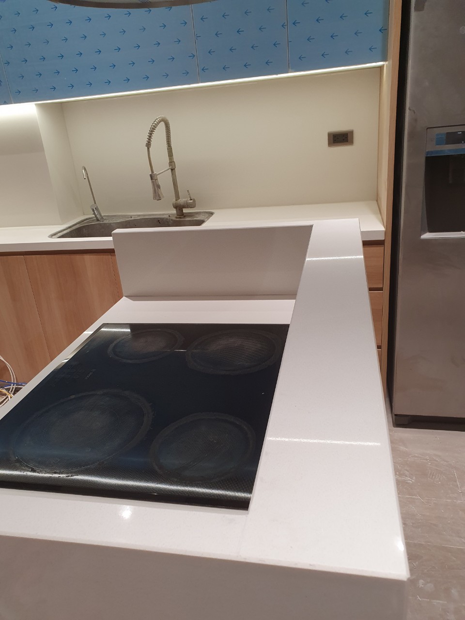 Đá ốp bàn bếp