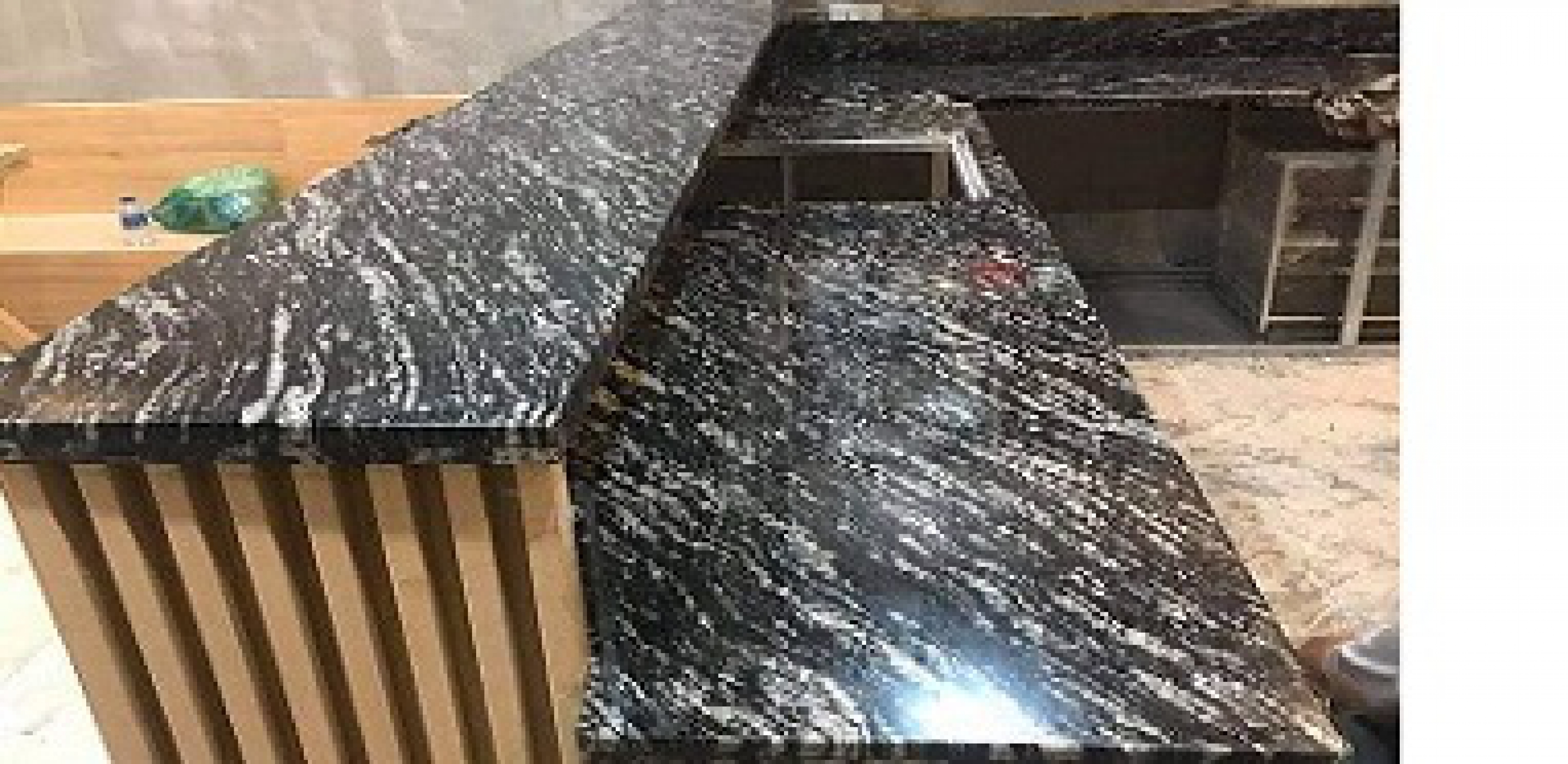 Đá granit đen nhiệt đới