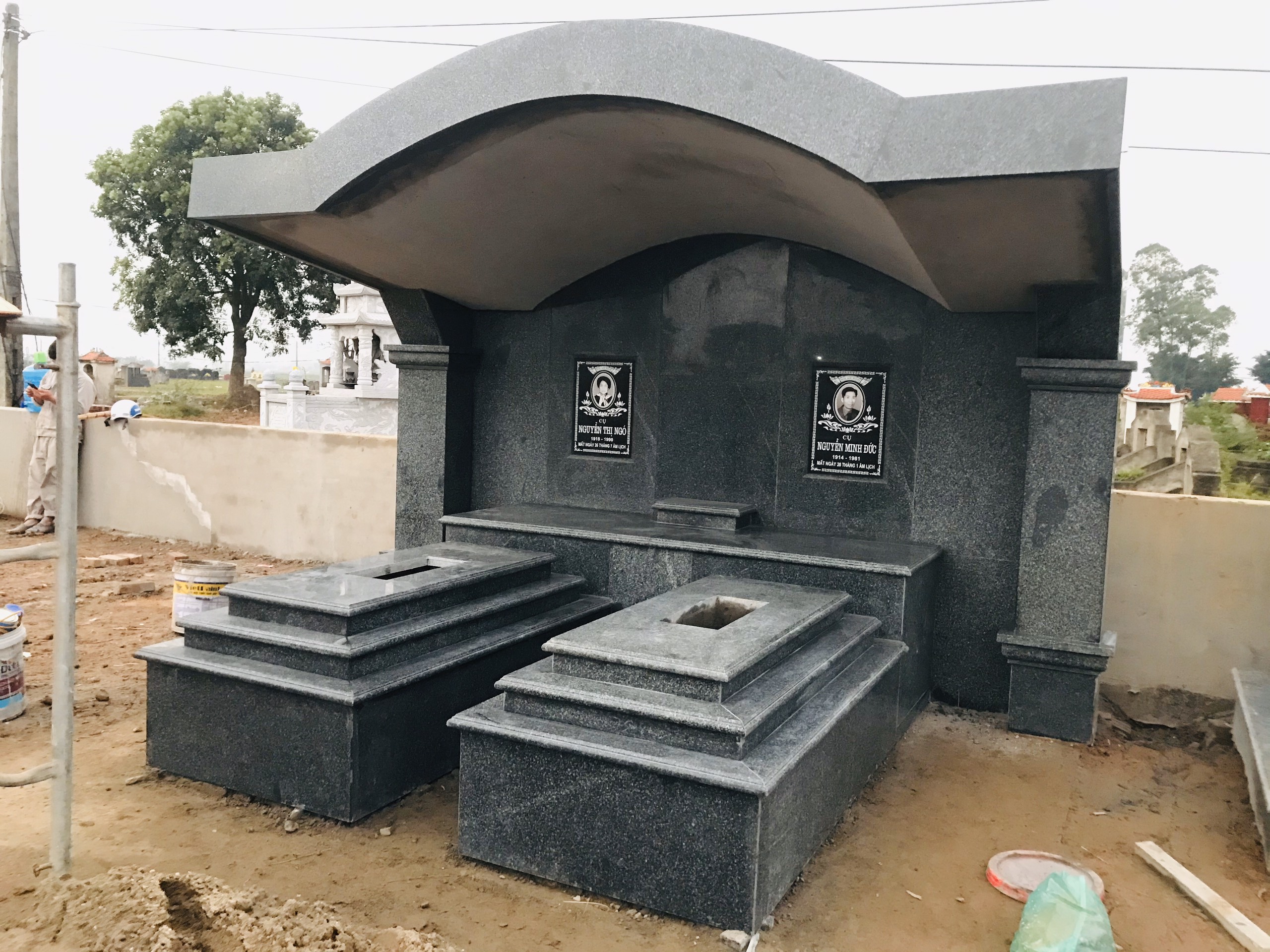 Đá ốp lăng mộ hà nội